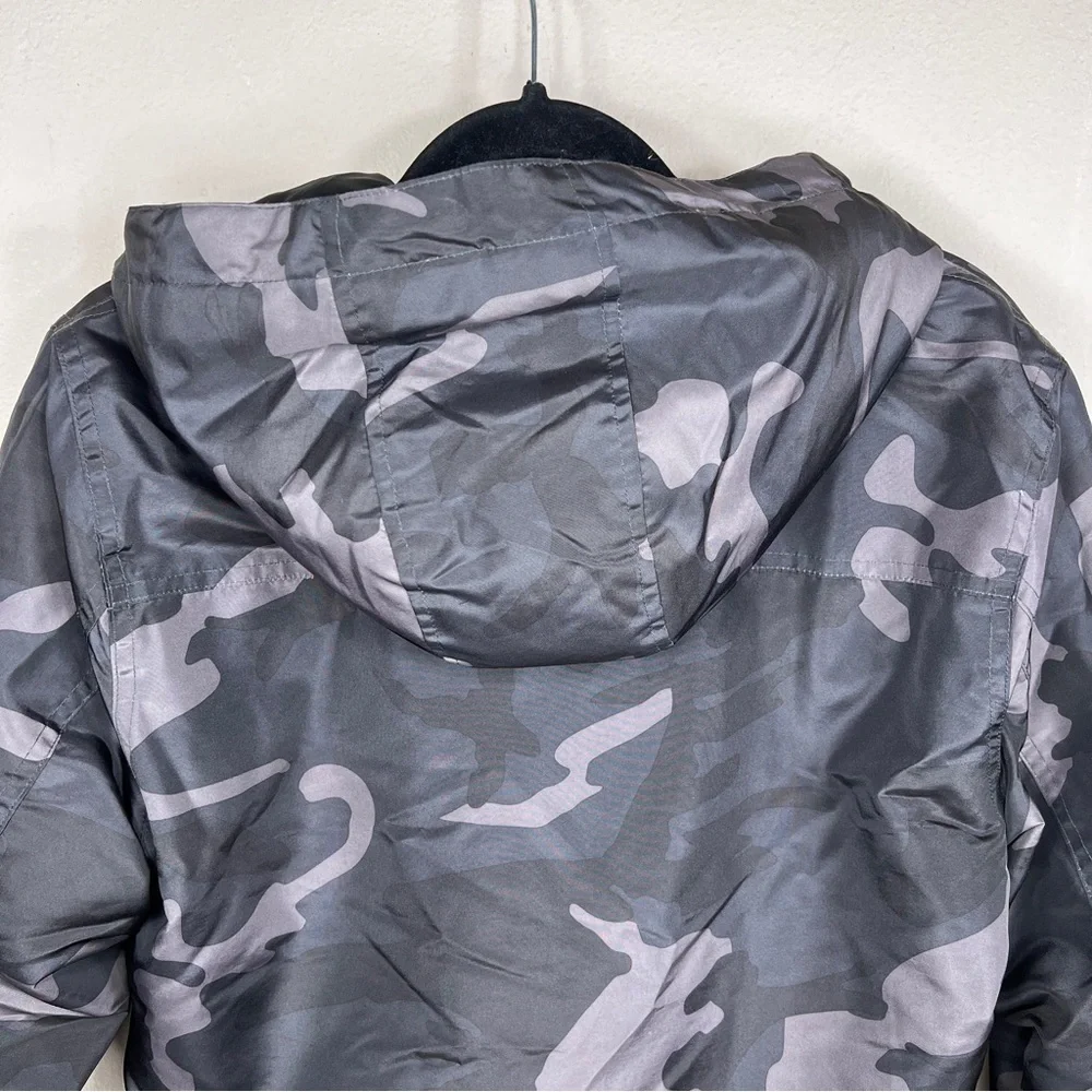 XL BOYS SWISS TECH CAMO PRINT COAT GREEN GREY LONG SLEEVE  HOODED